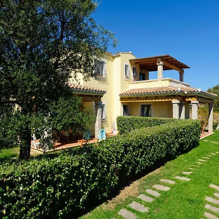In Near Centre شقة *
